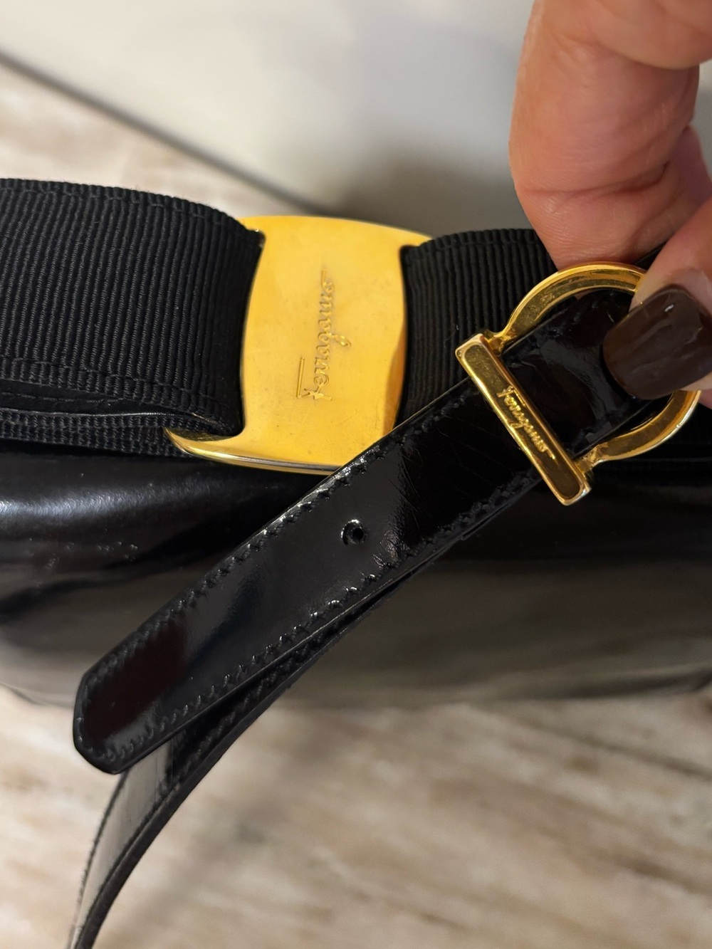 Salvatore Ferragamo Vara Bow Patent Leather Crossbody/Top Handle Bag Black Italy - Picture 5 of 16